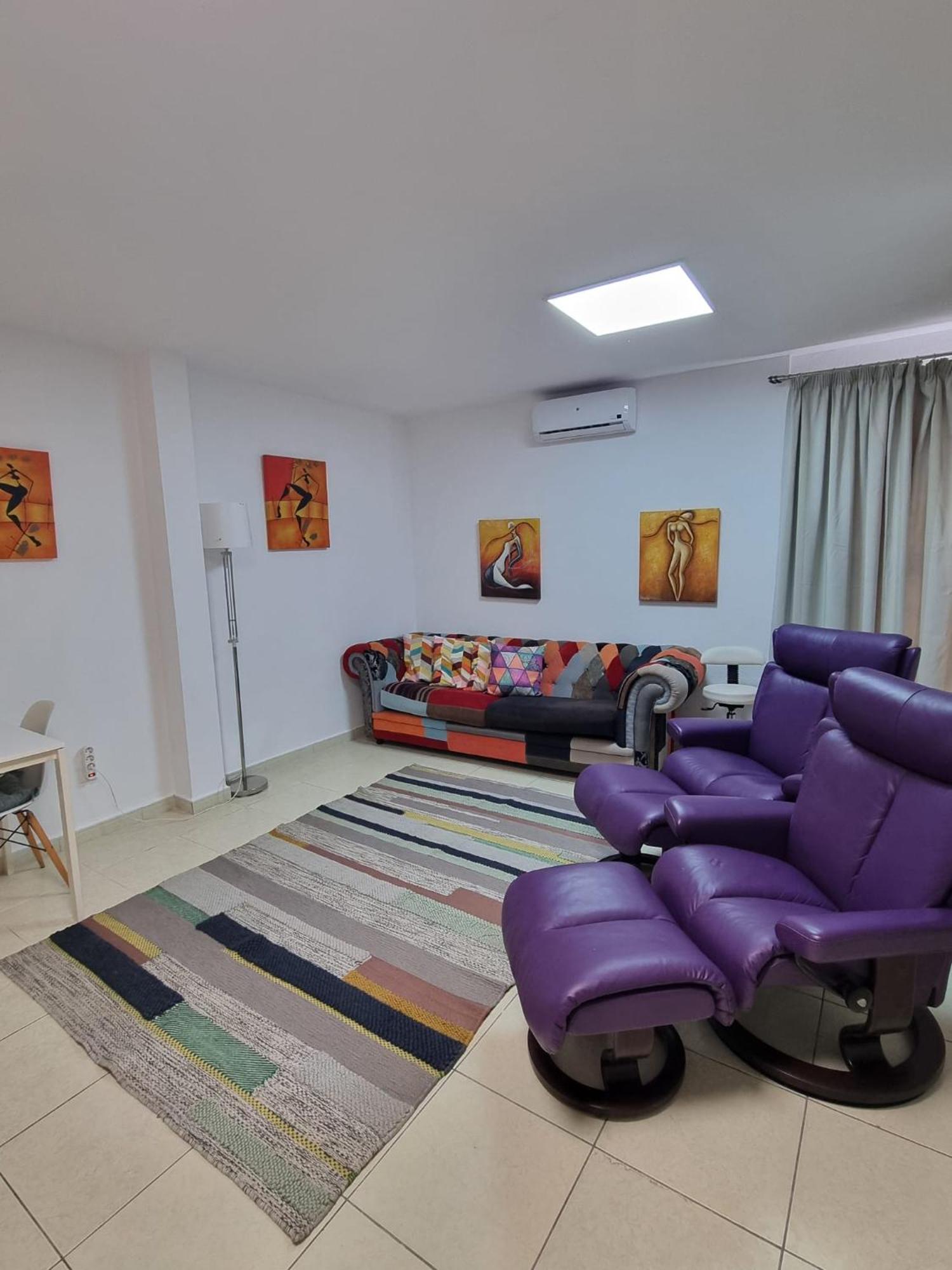 Cozy Rooms In Terraced House Фуeнхирола Екстериор снимка