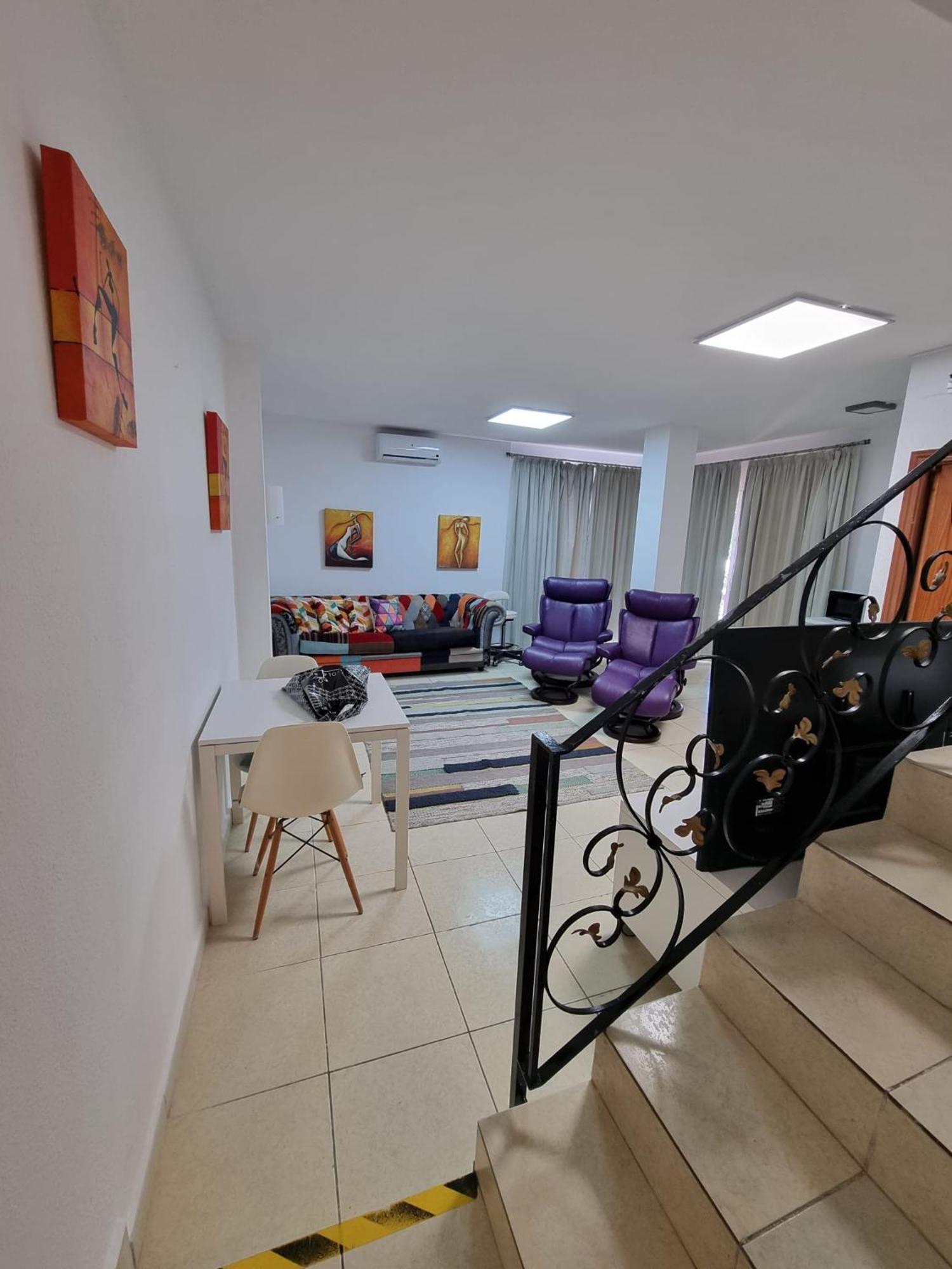 Cozy Rooms In Terraced House Фуeнхирола Екстериор снимка